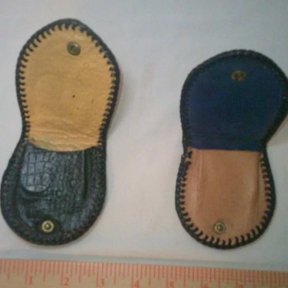 (2) Leather Coin Purses:  Horse Icon.  Ram Icon.  Leather.  Vintage.  Retro